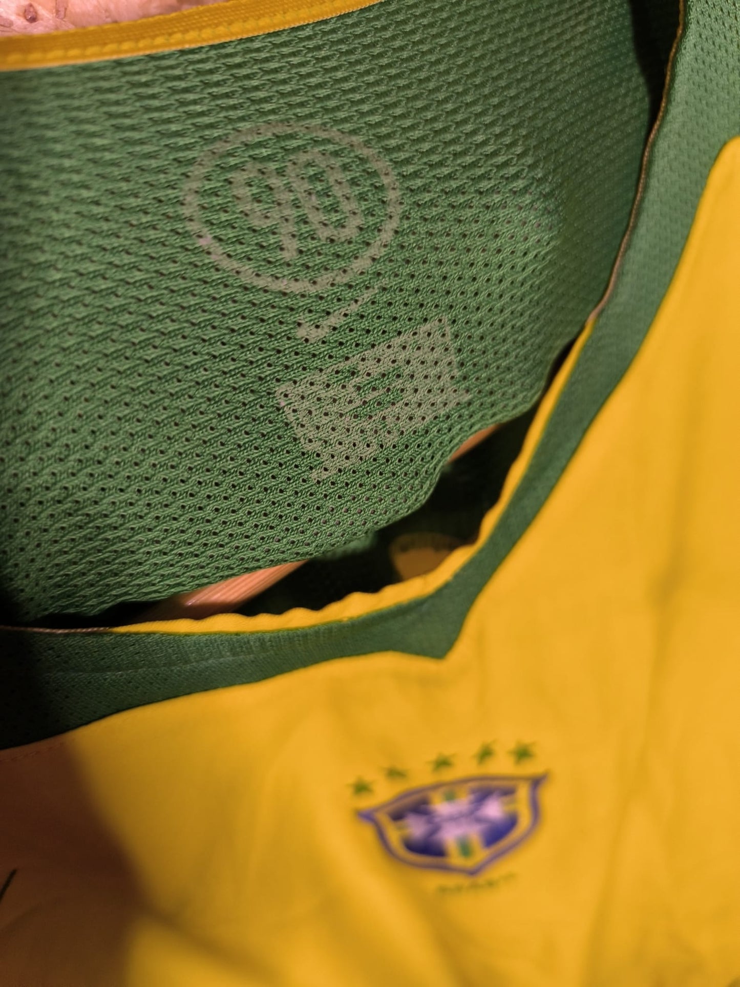 2004 Brazil Home, Large