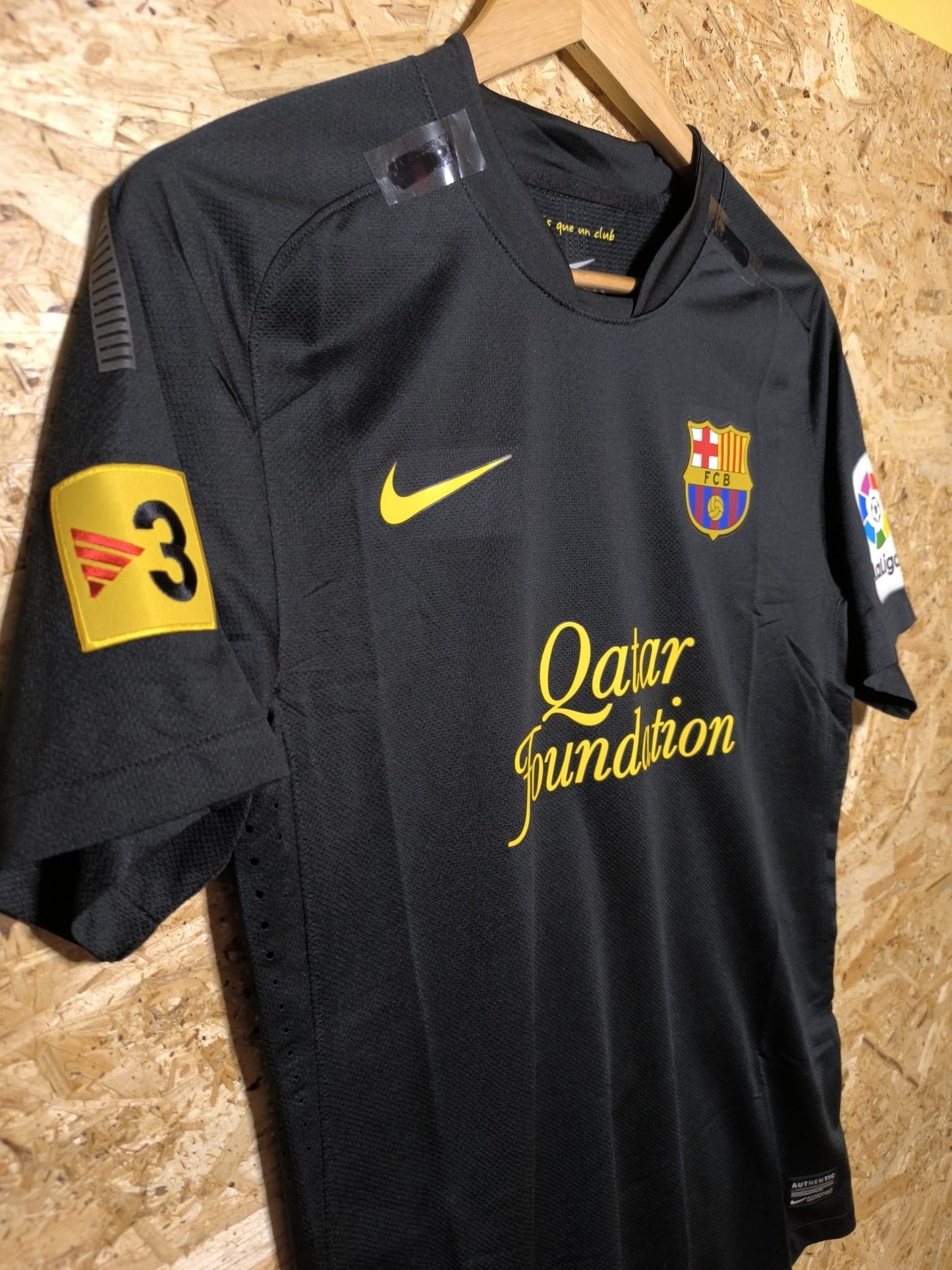 2011 Barcelona Away Kitroom Issue 'Messi 10', Medium