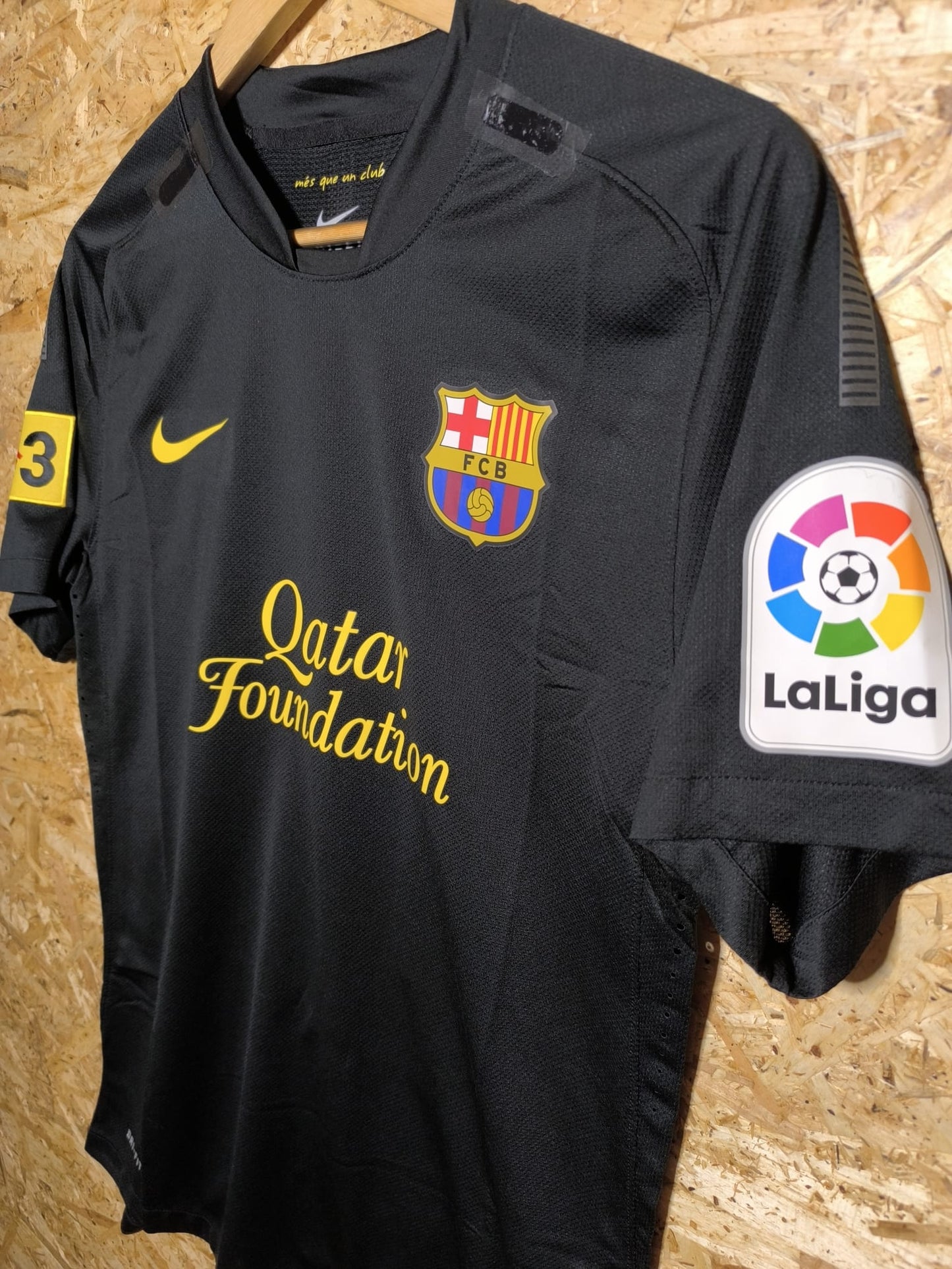 2011 Barcelona Away Kitroom Issue 'Messi 10', Medium