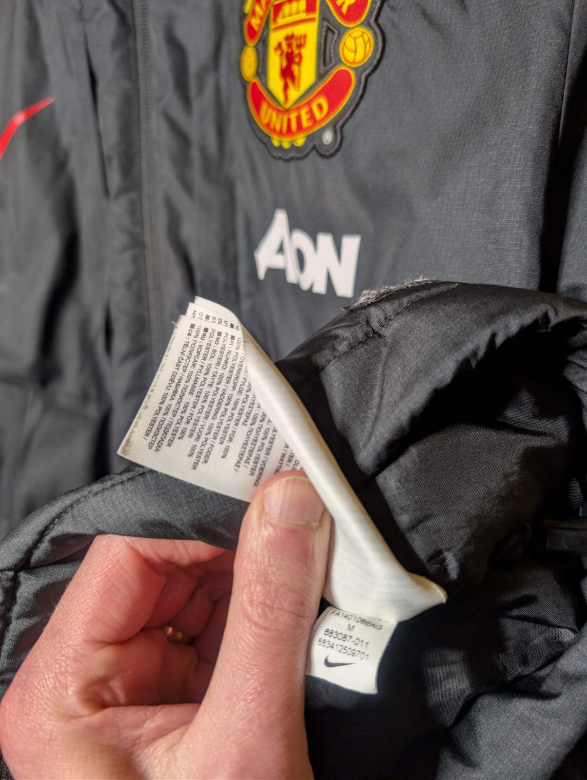 2014 Man United Storm Fit Jacket, Medium