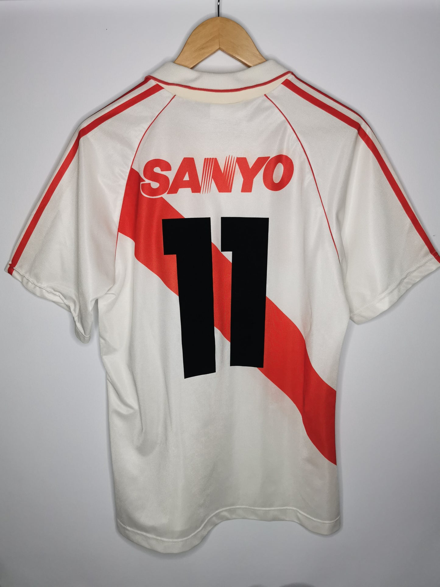 1992 River Plate Home #11 (Crespo), Medium