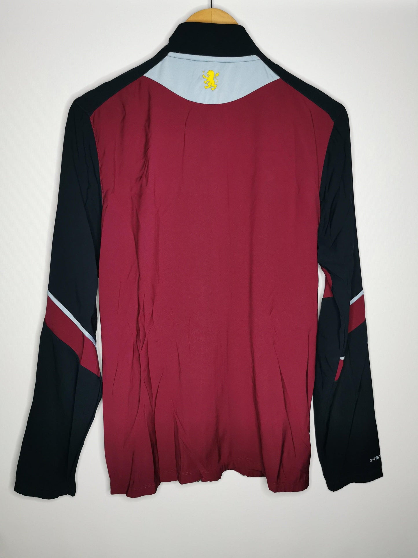 2016 Aston Villa Track Top, X Large Boys - footballshirts.ie