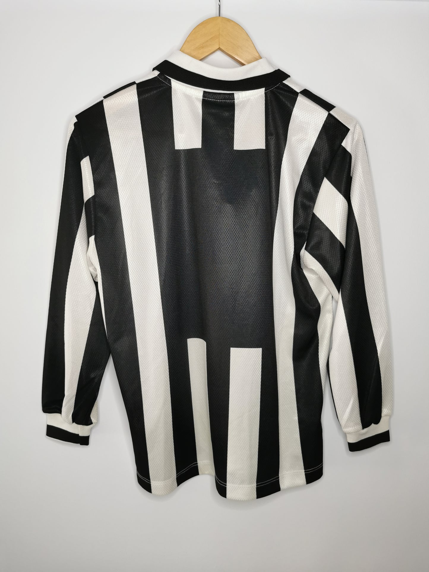 1996 Juventus Home Intercontinental Cup, XL Boys, BNWT