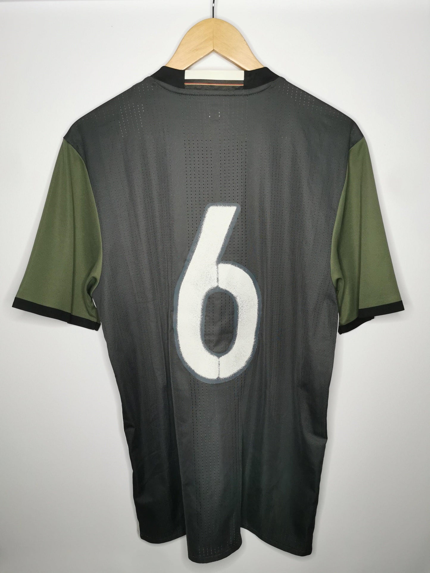 2016 Germany Away Kitroom Issue #6, Size 8 (Large) - footballshirts.ie