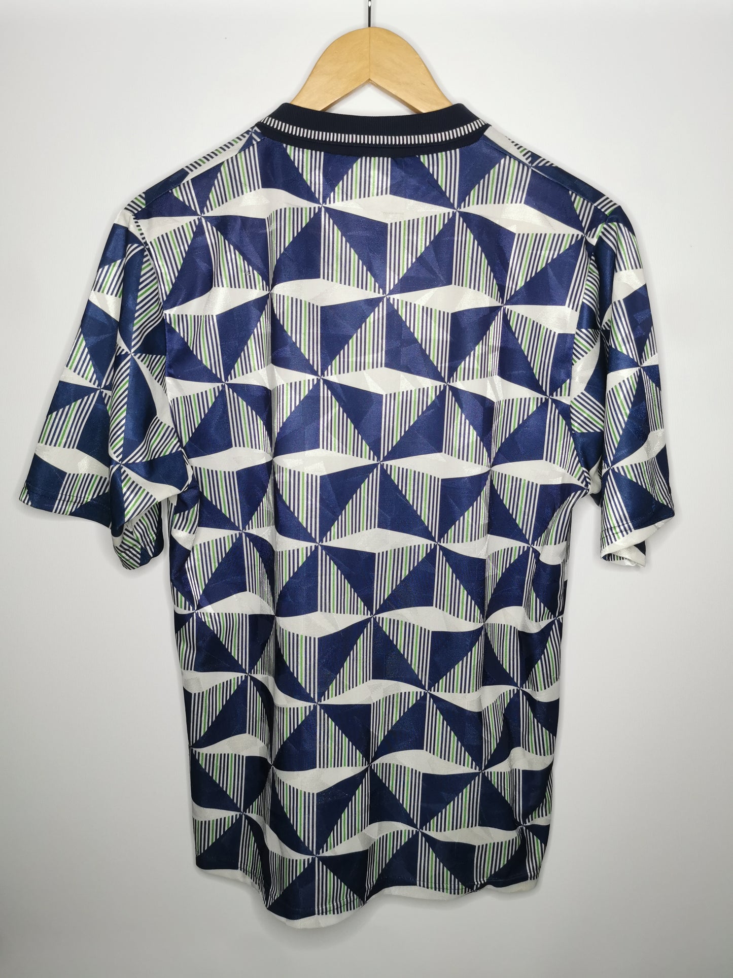 1990 Northern Ireland Away, Medium