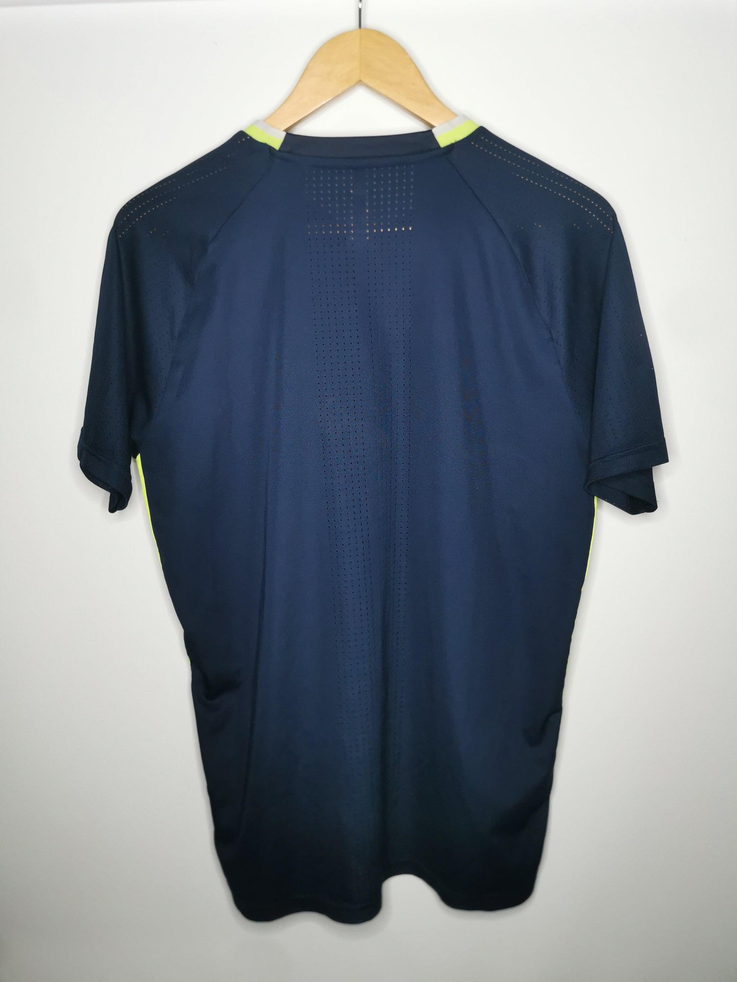 2014 Sweden Training Tee, Large (fits Medium) - footballshirts.ie
