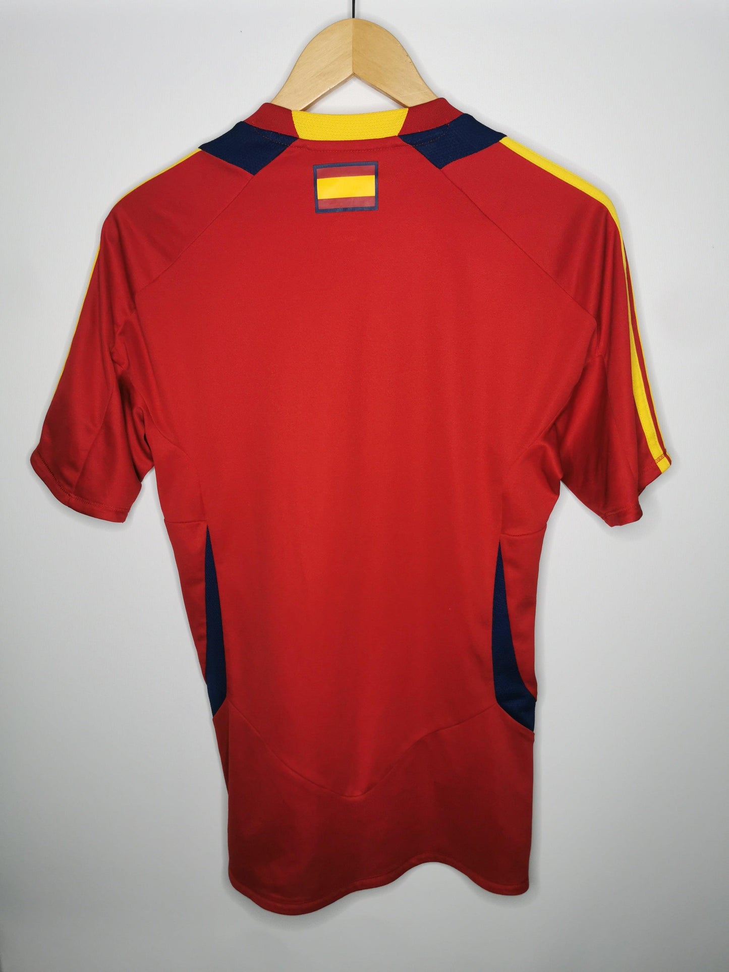 2012 Spain Training Player Spec Tee, Small - footballshirts.ie