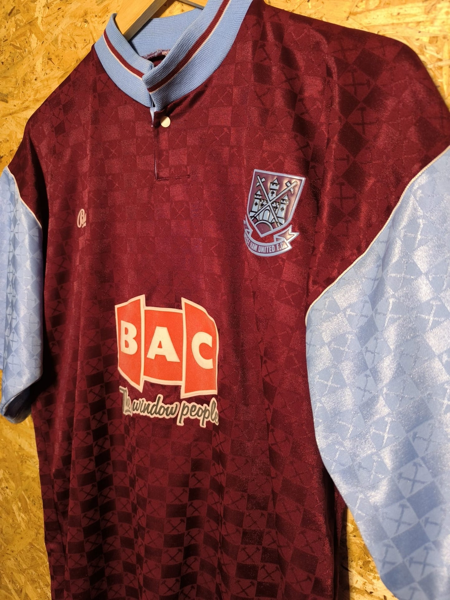 1990 West Ham Home, 42 (fits Large)