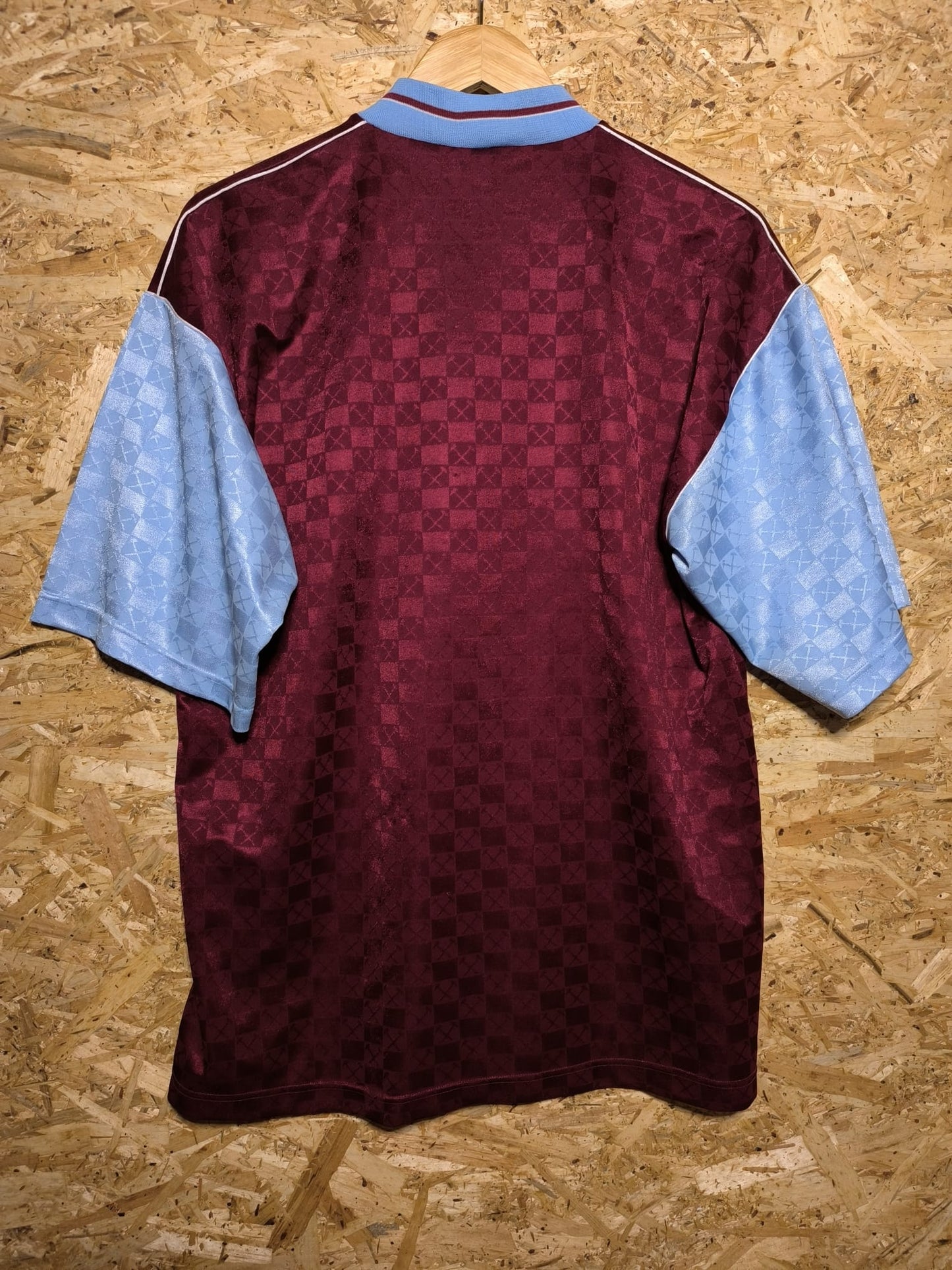 1990 West Ham Home, 42 (fits Large)
