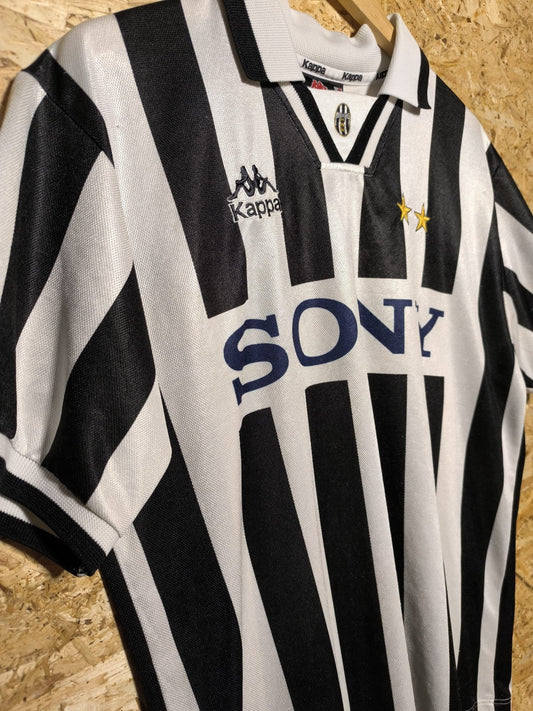 Authentic 1995 Juventus Home (Image 2)