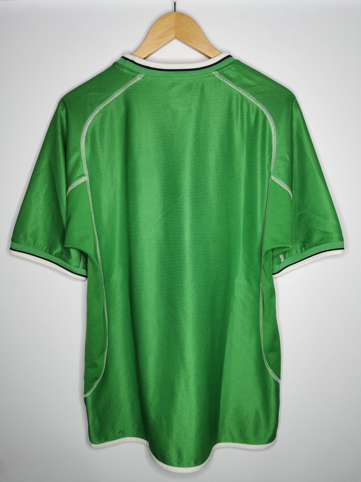 2002 Ireland Home, Medium