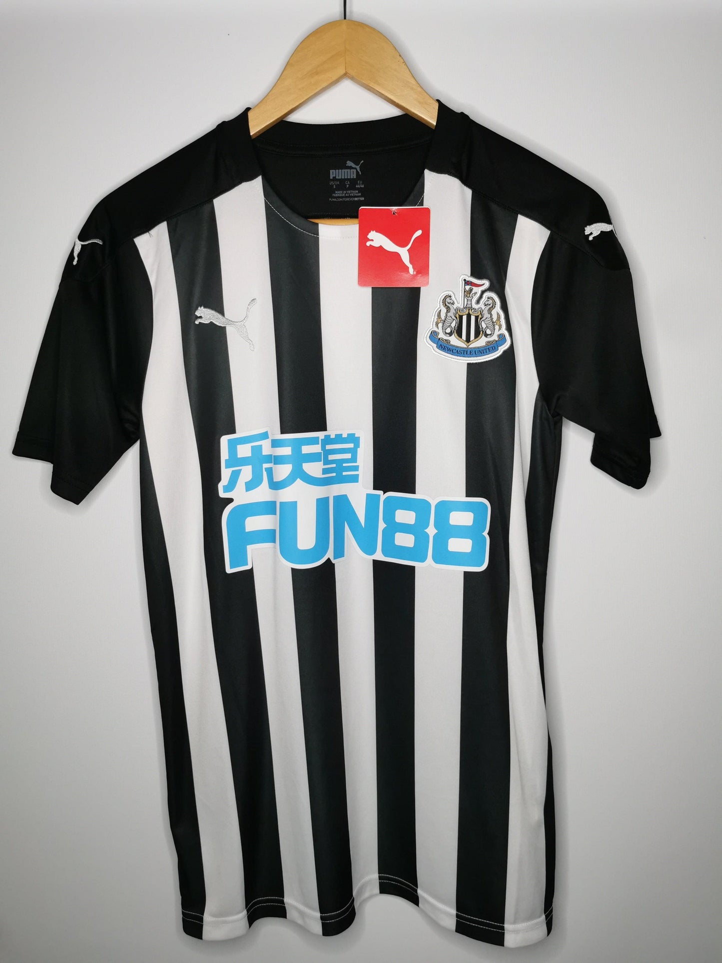 2020 Newcastle Home, Small, BNWT - footballshirts.ie