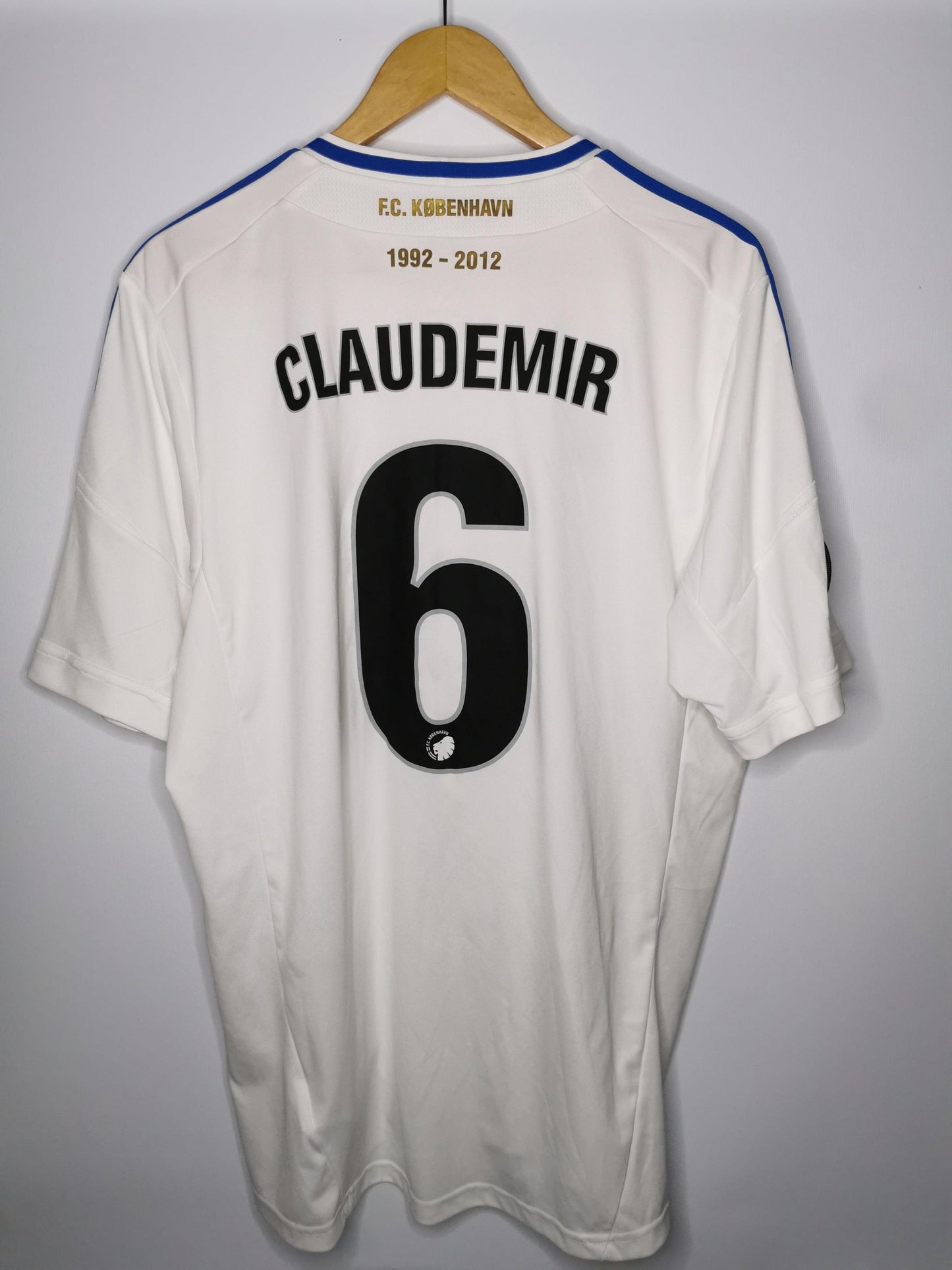 2012 Copenhagen Home 'Claudemir 6', X Large - footballshirts.ie