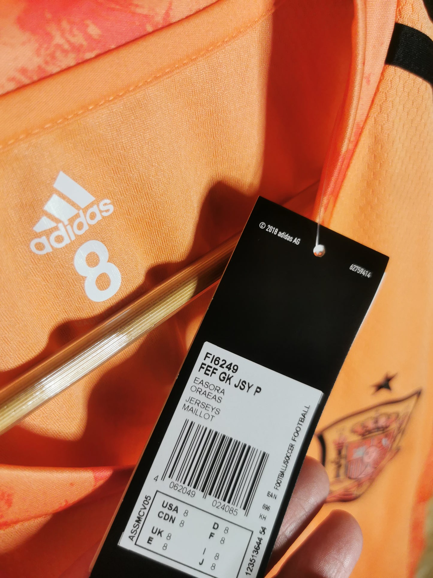 2020 Spain Goalkeeper Player Issue, Large (Size 8), BNWT