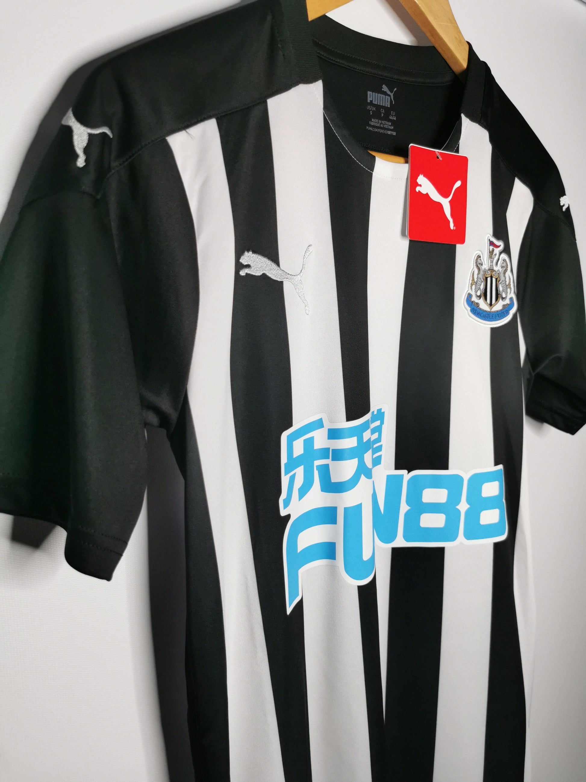 2020 Newcastle Home, Small, BNWT - footballshirts.ie