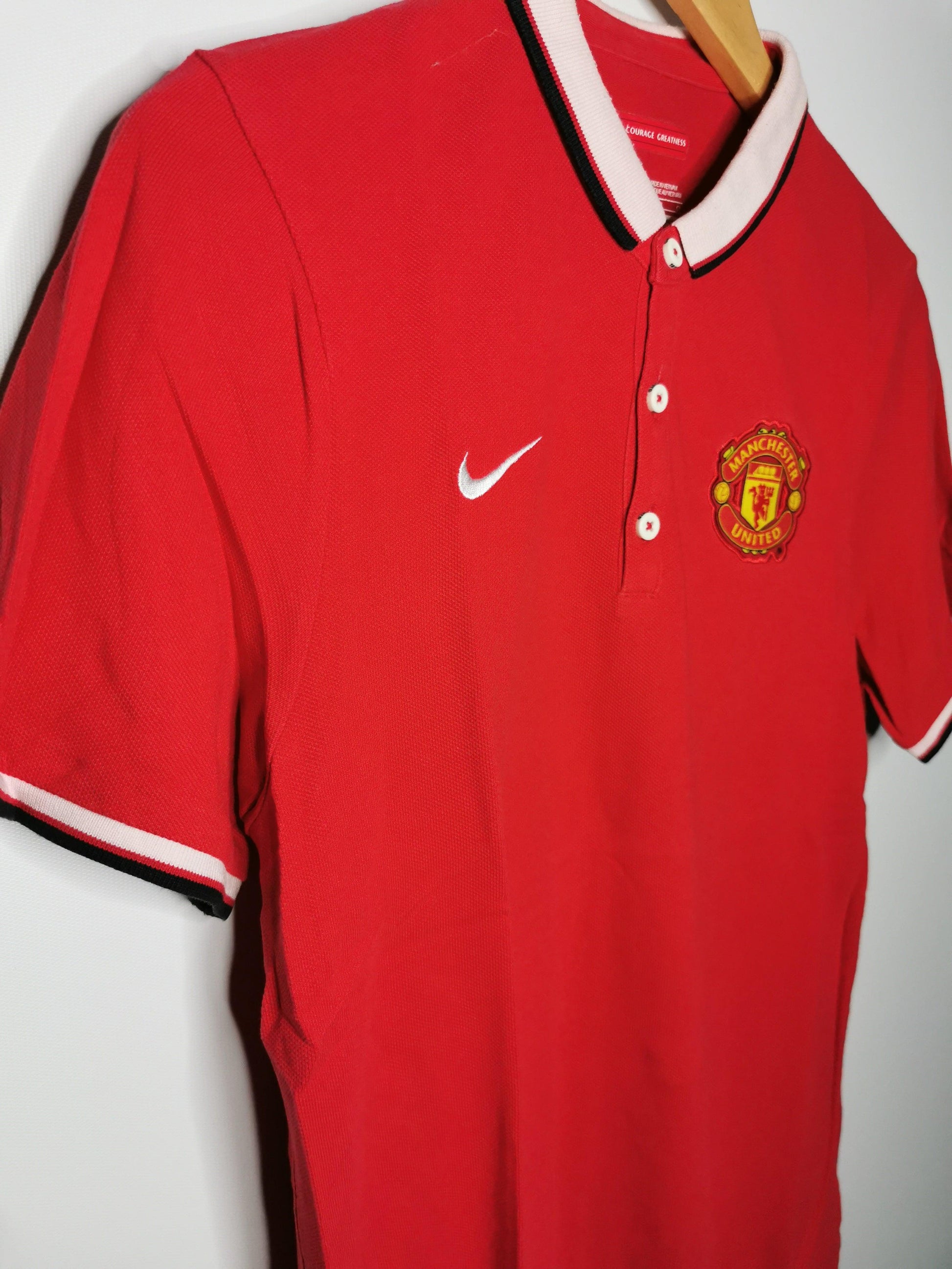 2014 Man United polo shirt, Small - footballshirts.ie