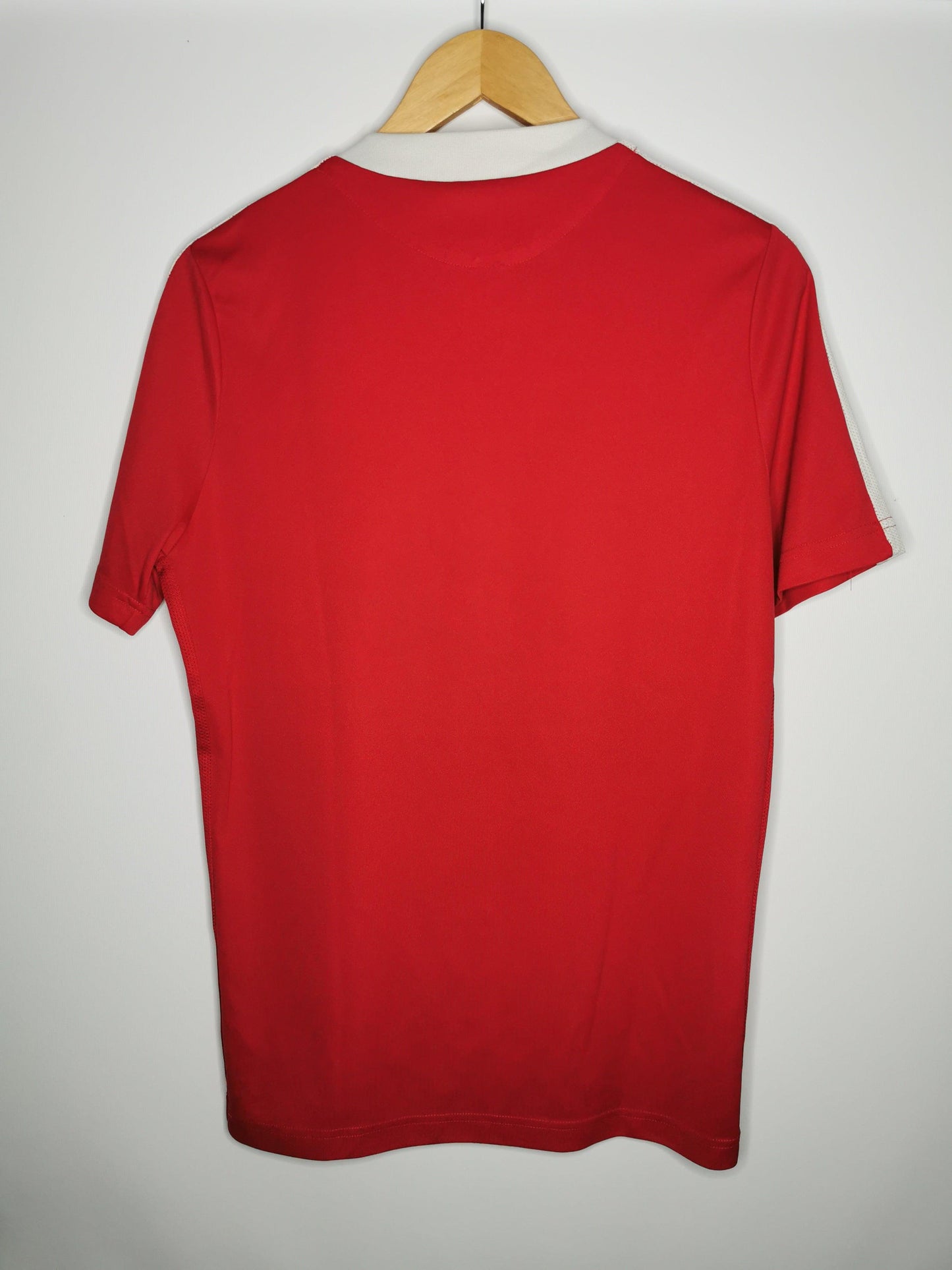 2015 Shelbourne Training Tee, Medium - footballshirts.ie