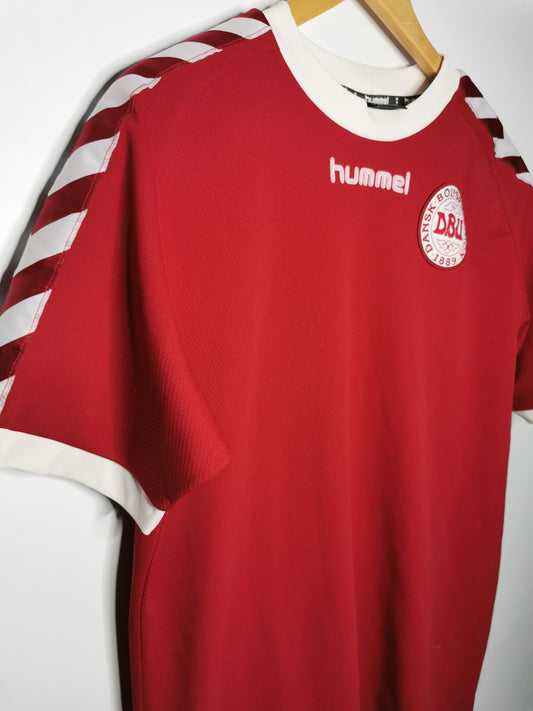 Authentic 2002 Denmark Home (Image 2)