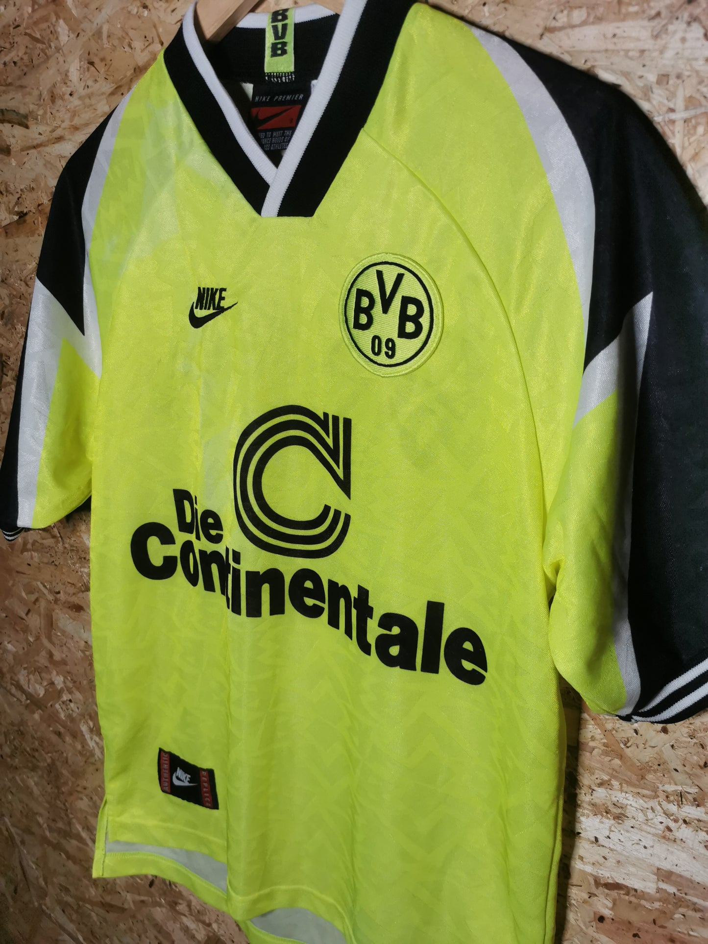 1995 Dortmund Home, Small