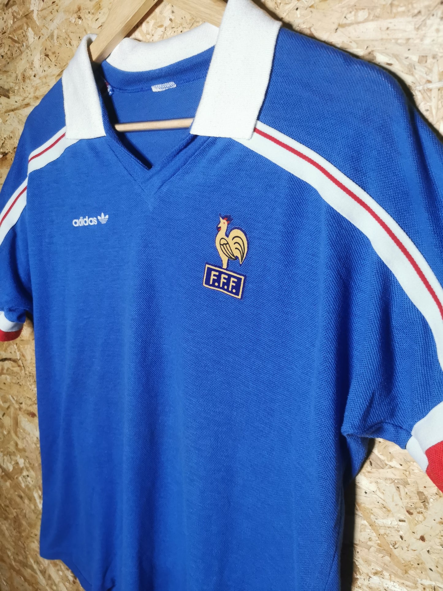 1986 France Home, Medium