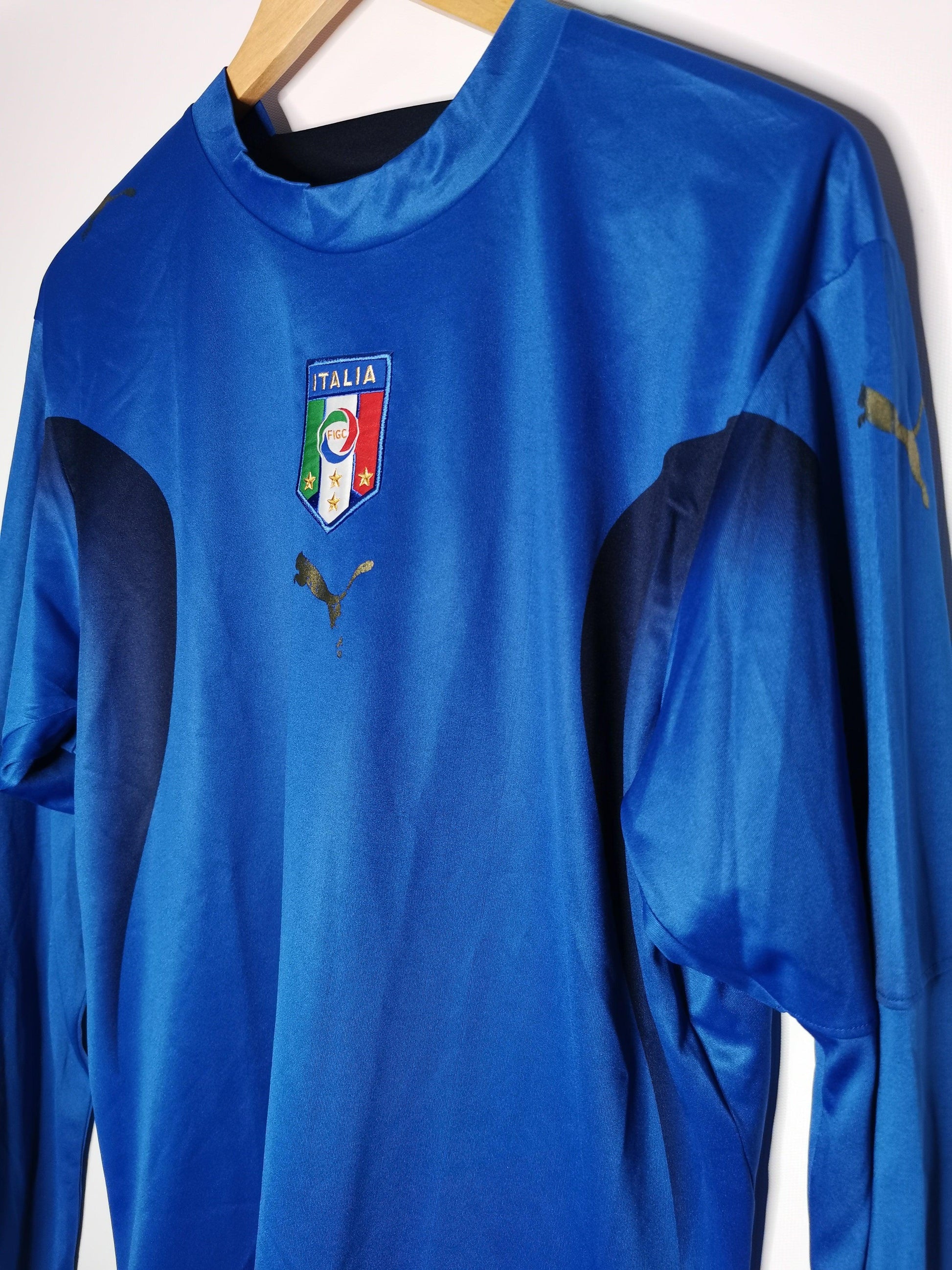 2006 Italy Home Long Sleeve, Medium - footballshirts.ie