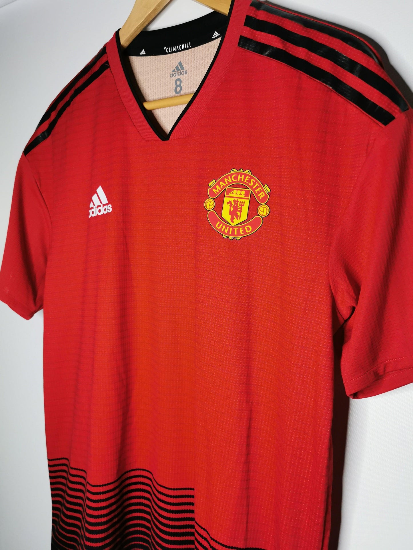 2018 Man United Home Kitroom Issued, 8 (Large) - footballshirts.ie
