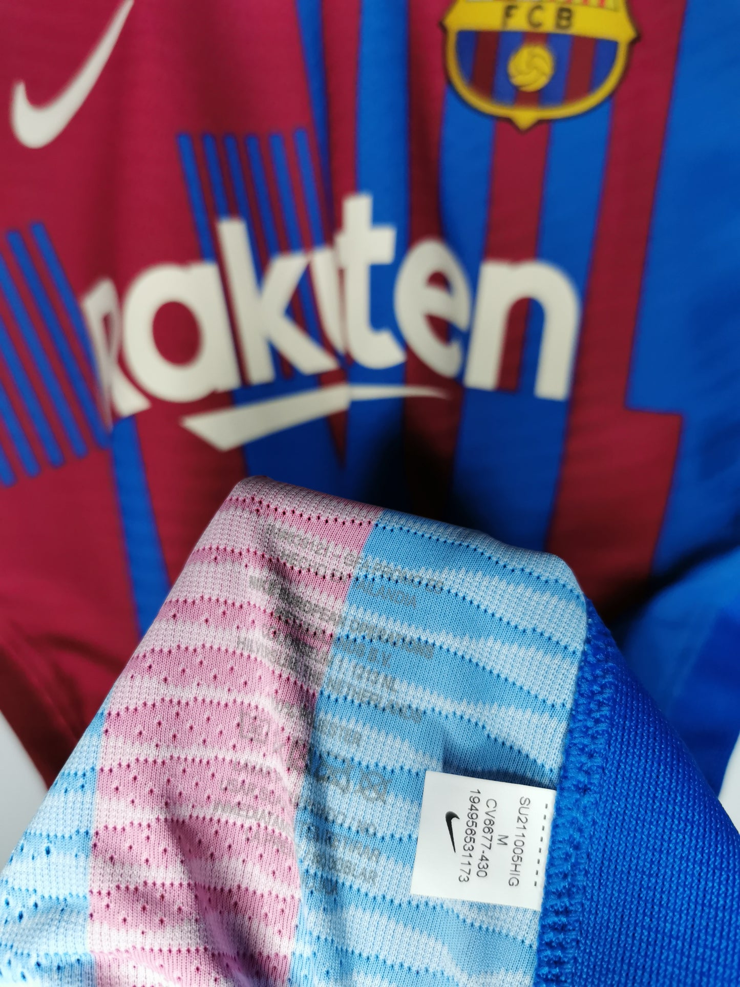 2021 Barcelona Home Kitroom Issue, Medium