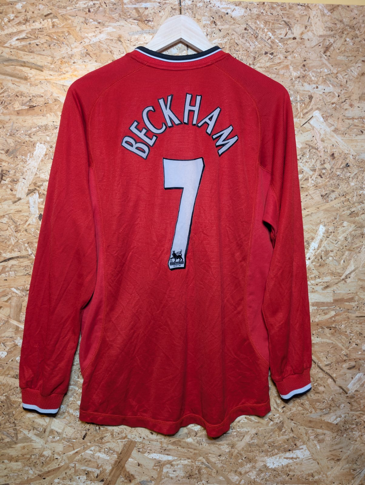 2000 Man United Home Long Sleeve 'Beckham 7', Medium