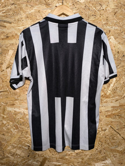 1995 Juventus Pre-Season Home, Medium