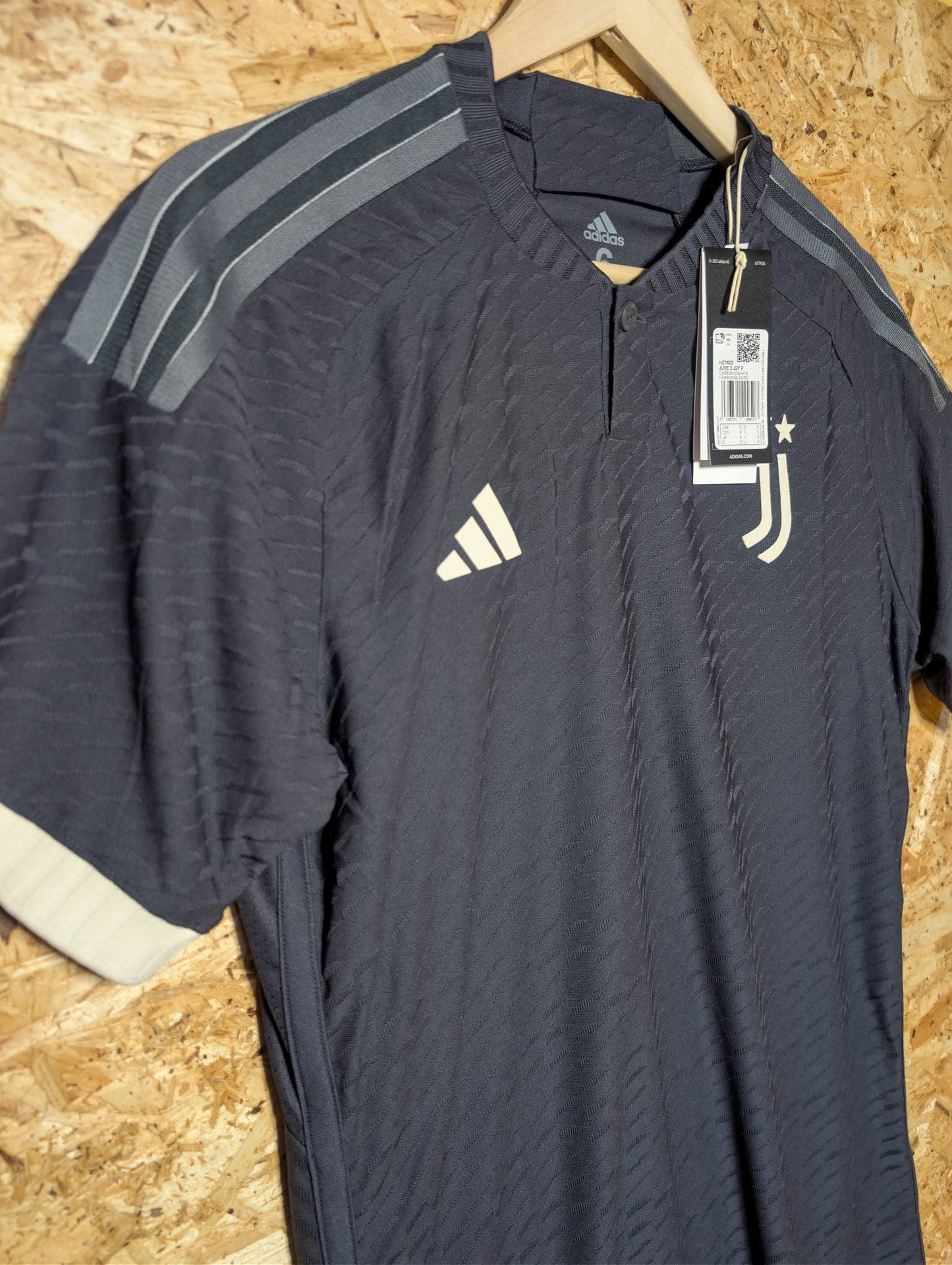 2023 Juventus Third Kitroom Issue, BNWT, Size 6 (Medium)