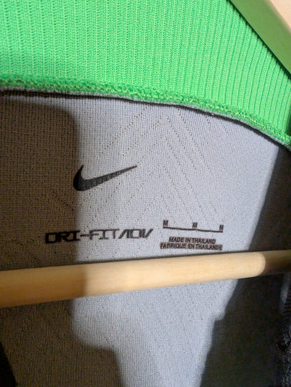 2022 Liverpool Player Issue Training Top #9, Medium (tight fit)