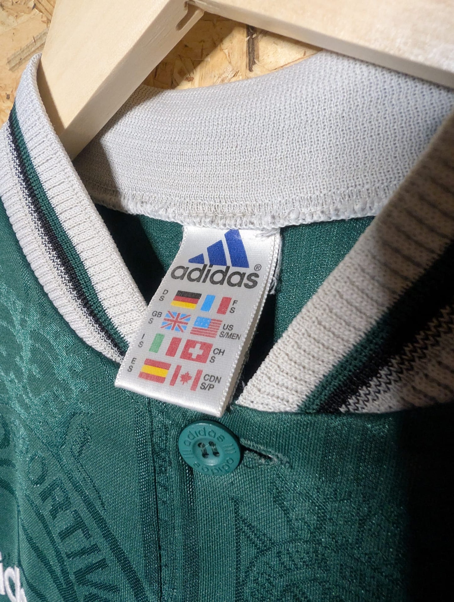 1996 Deportivo La Coruna Away, Small