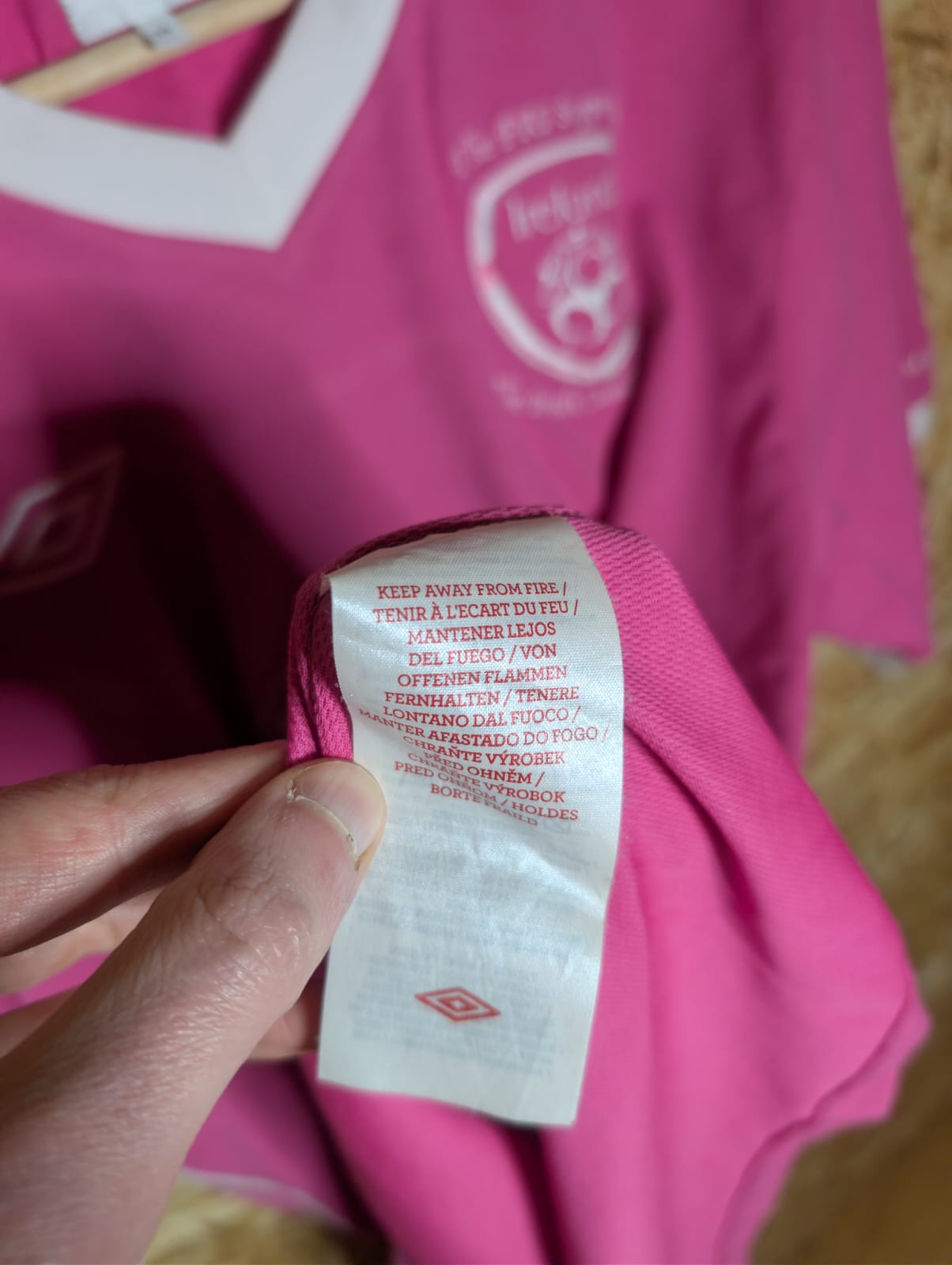 2010 Ireland Pink Limited Edition with Box, Size 44 (X Large)