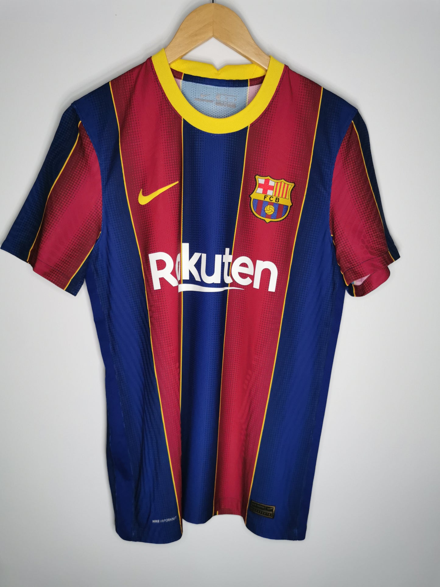 2020 Barcelona Home Player Spec, Medium