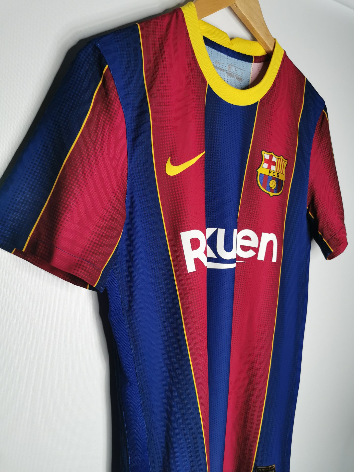 2020 Barcelona Home Player Spec, Medium