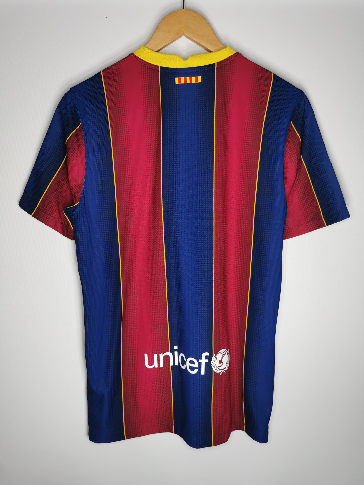 2020 Barcelona Home Player Spec, Medium