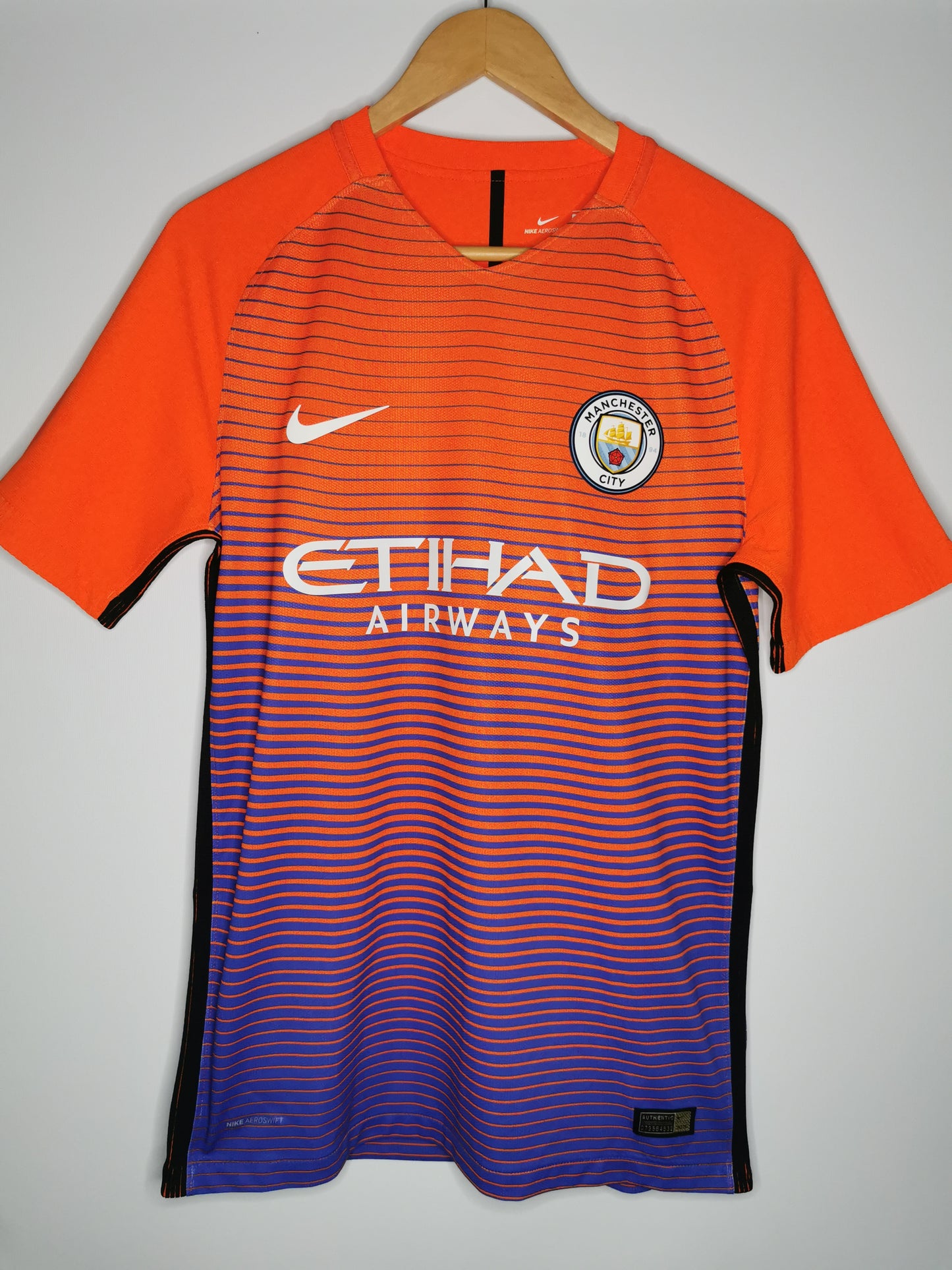 2016 Man City Away player spec 'Kompany 4', Medium