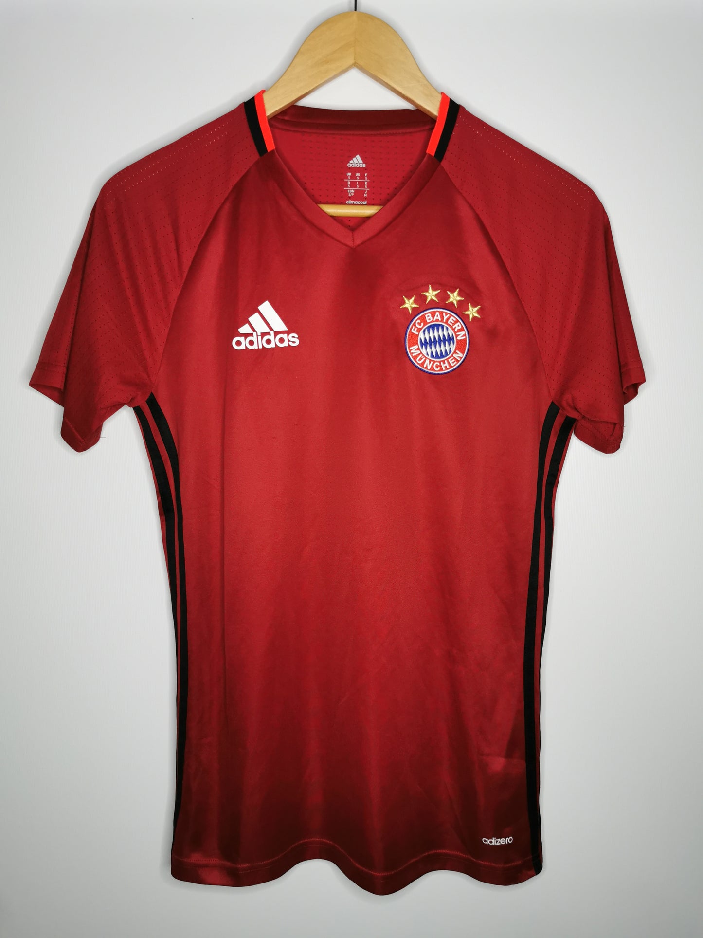 2013 Bayern Munich training tee, Small