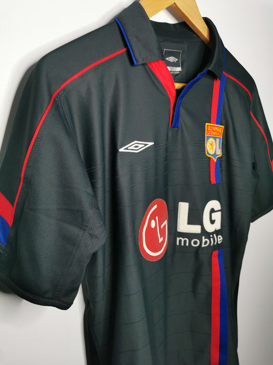Authentic 2004 Lyon Away 'Cris 3' (Image 2)