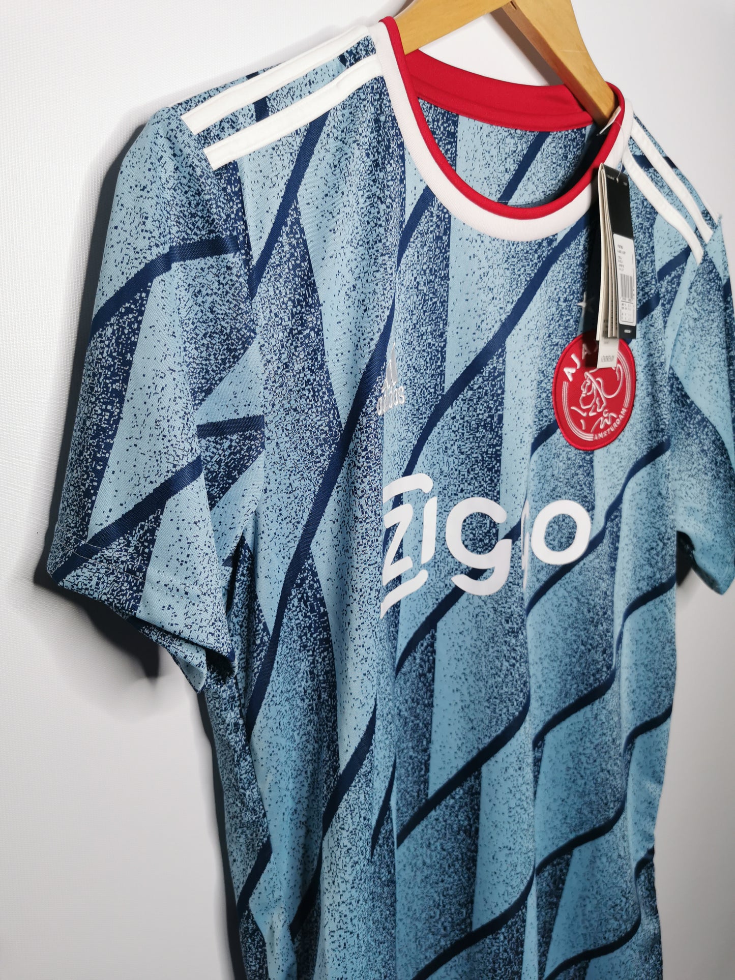 2020 Ajax Away, Medium, BNWT