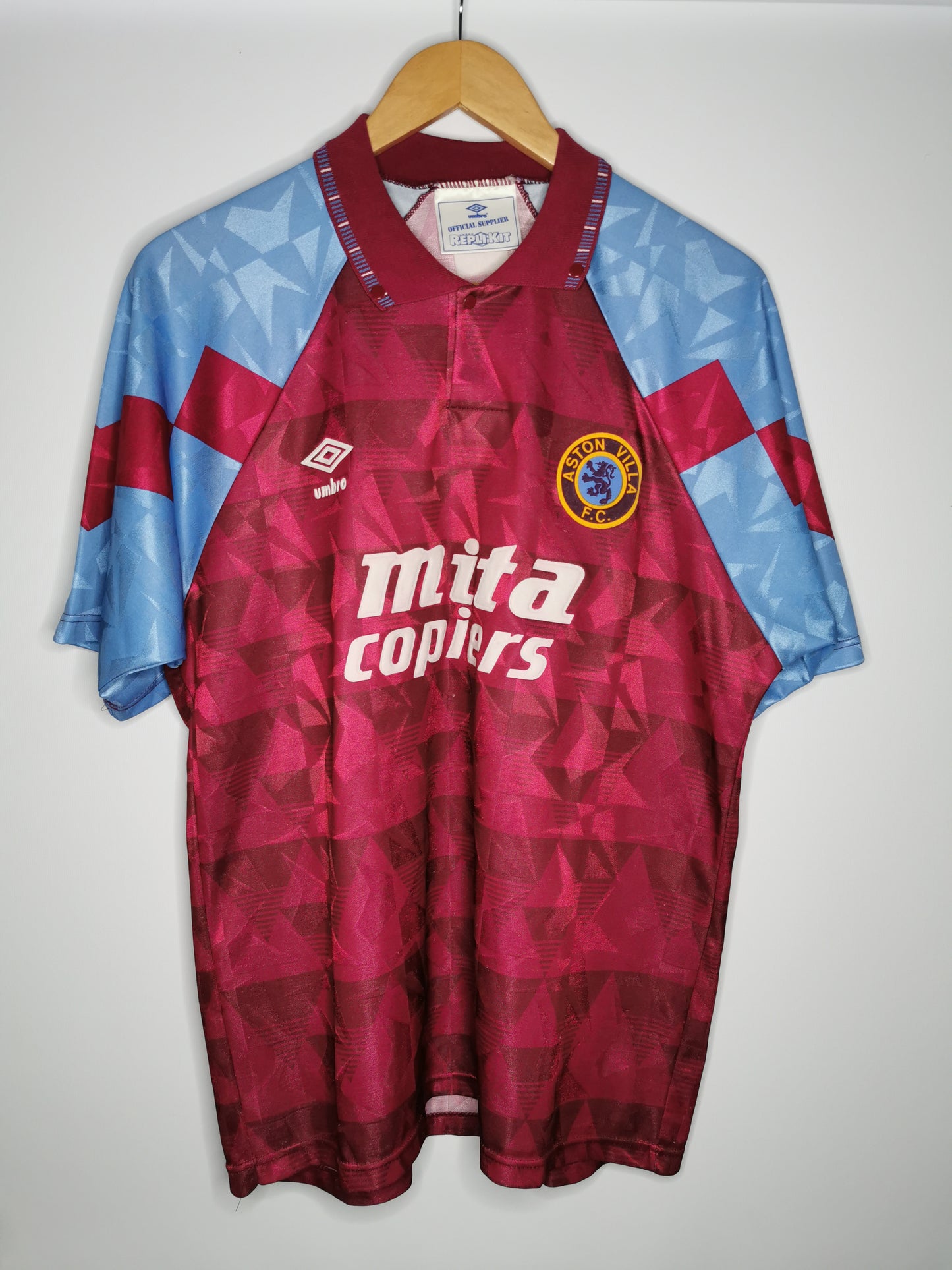 1992 Aston Villa Home, Medium