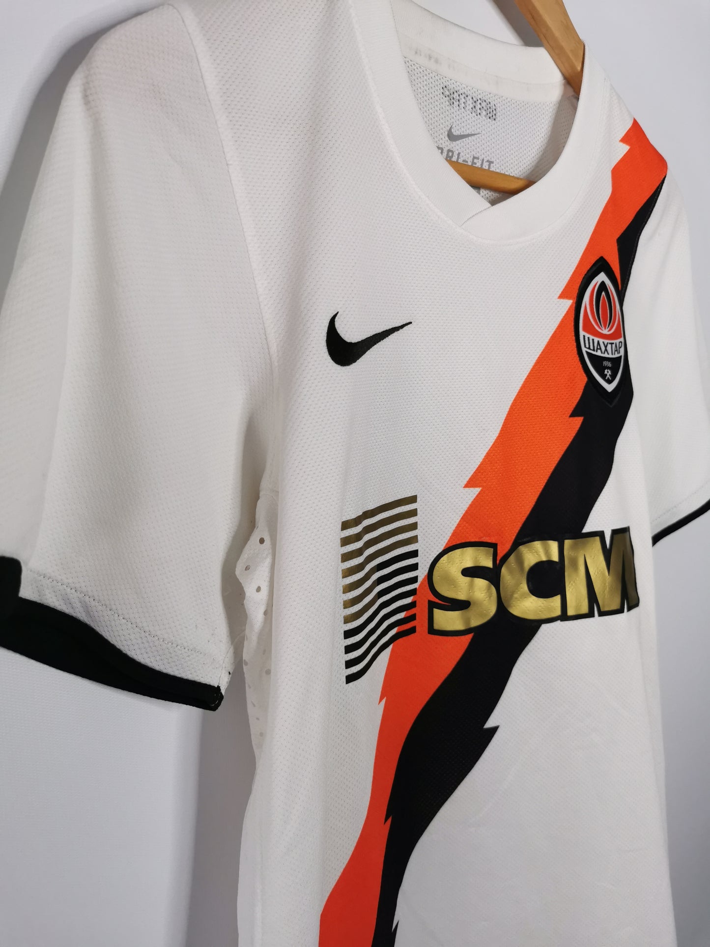 2011 Shakhtar Donetsk Away Match Issued 'Srna 33', Small