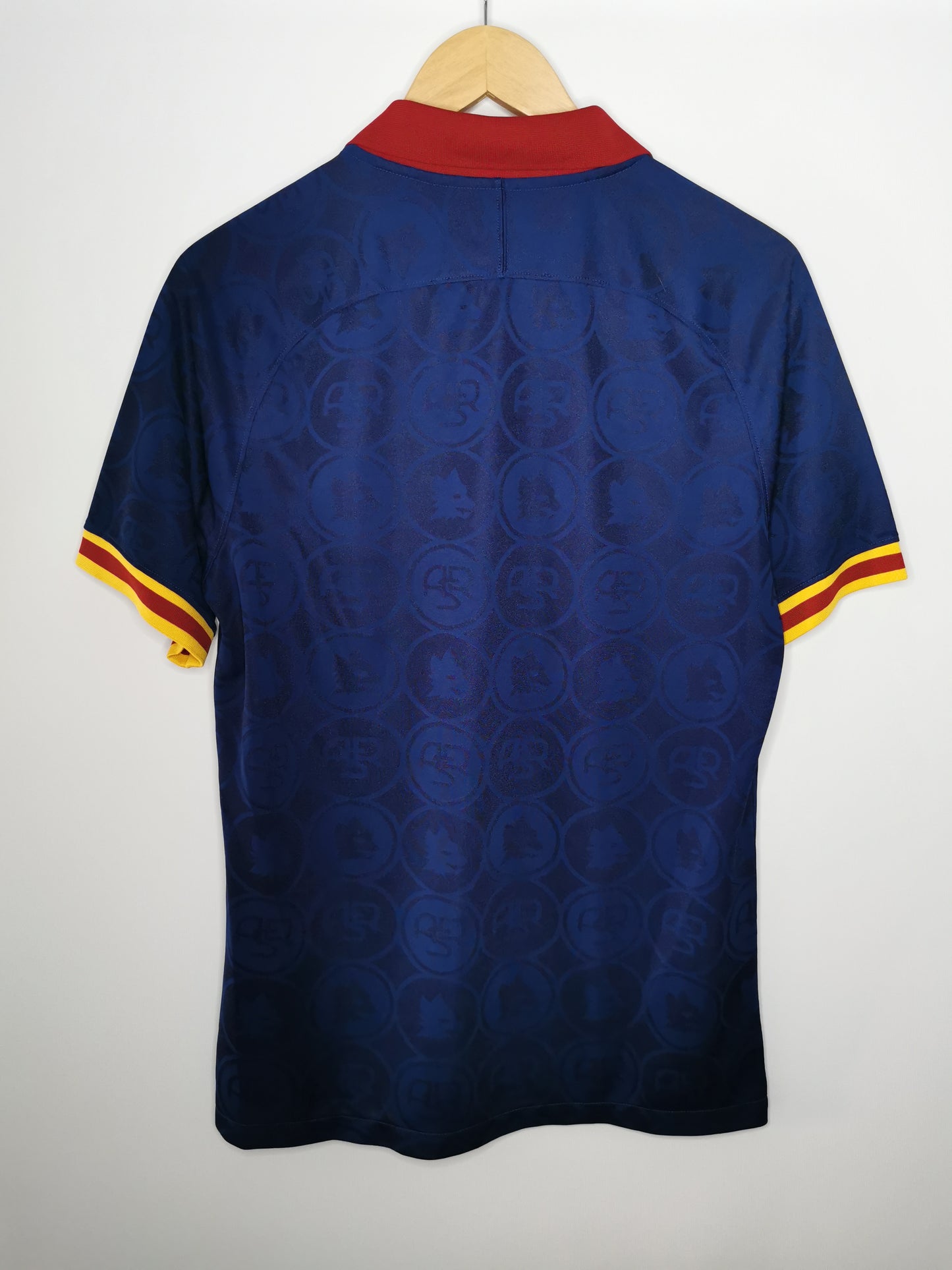 2019 Roma Third, Medium