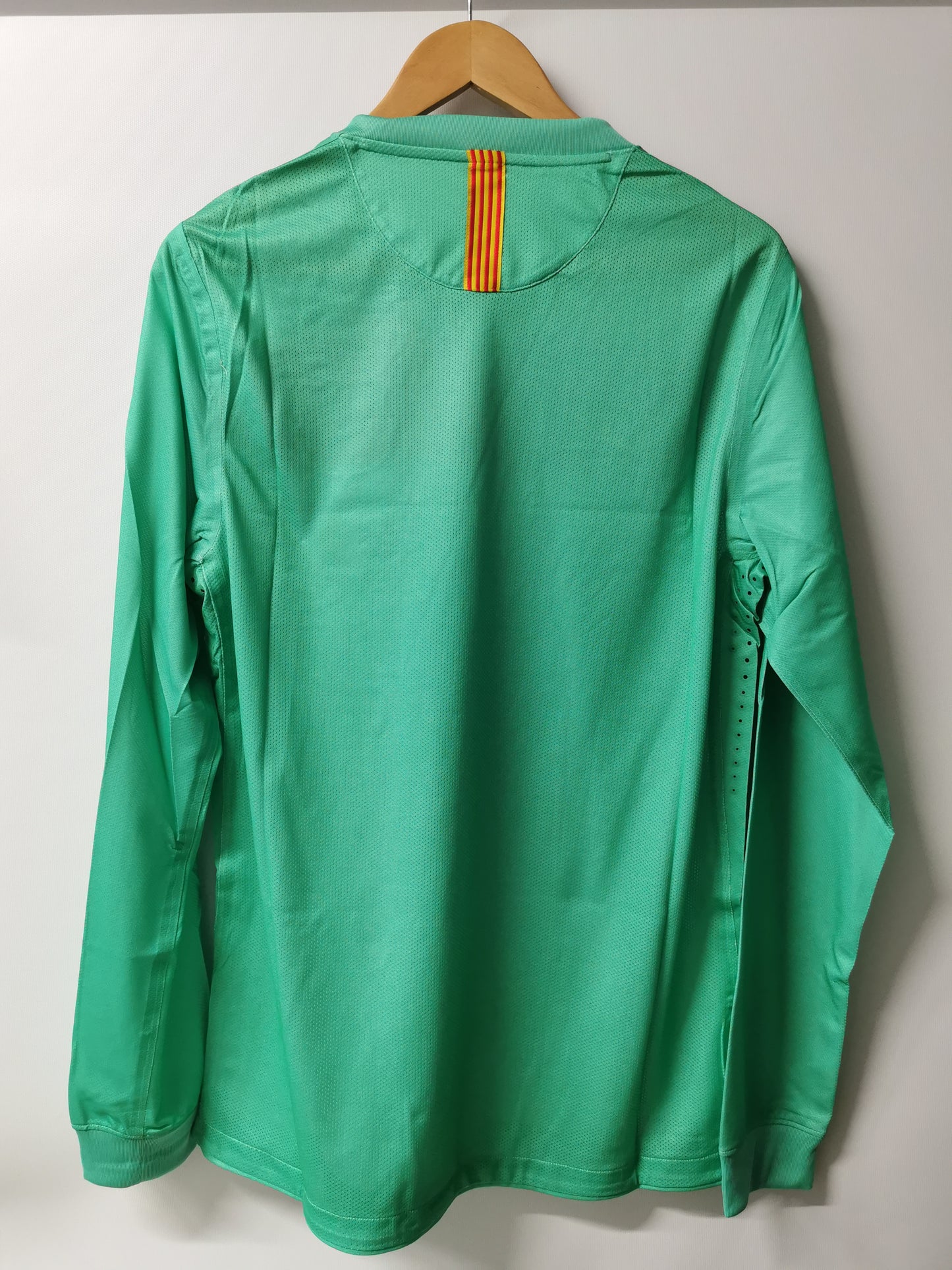 2010 Barcelona Away Kitroom Issue Long Sleeve, Large