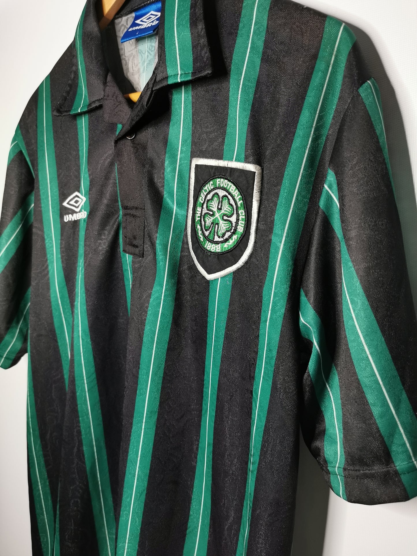 1993 Celtic Away, Large