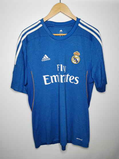 2013 Real Madrid Away, Large