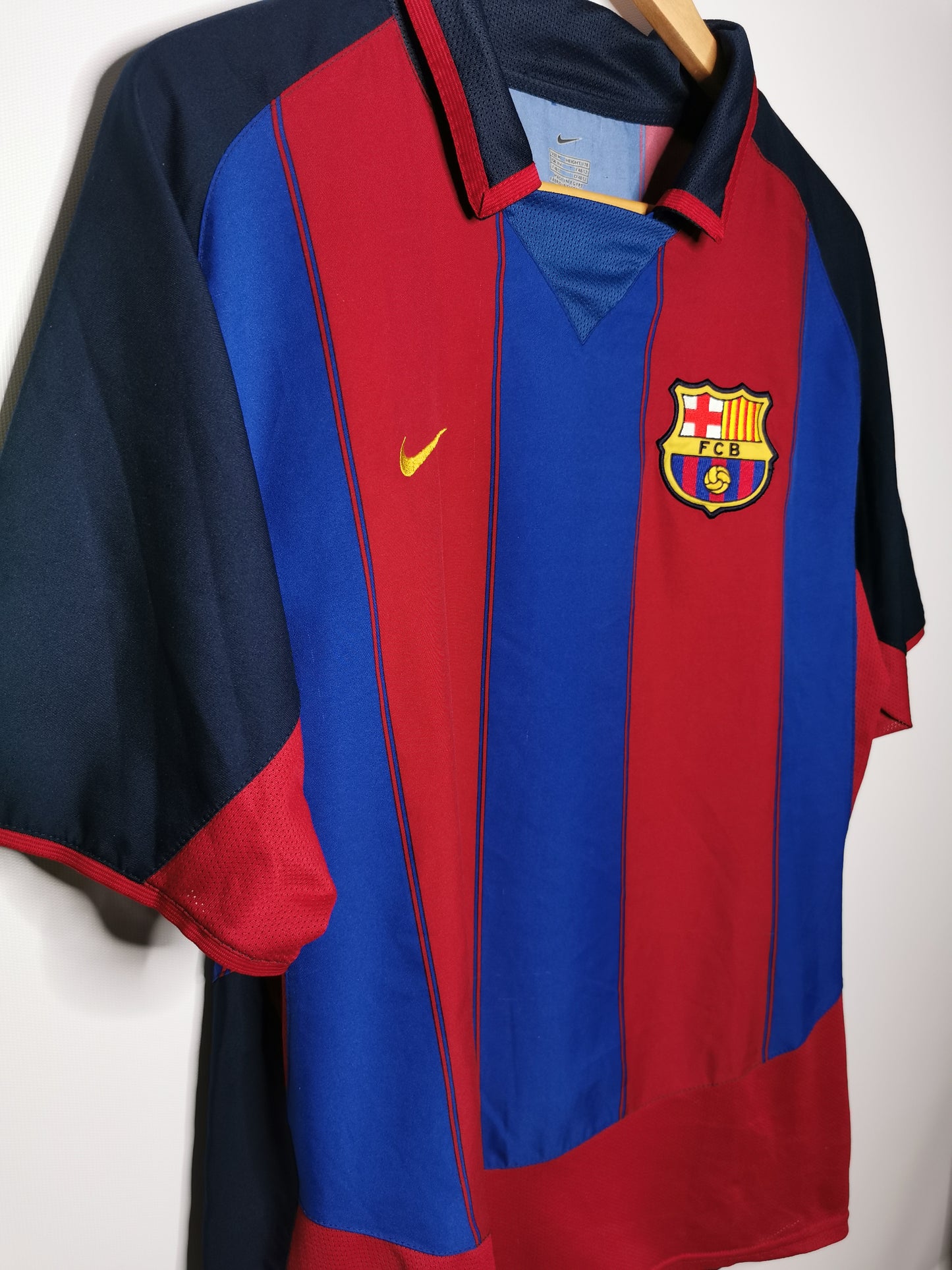2003 Barcelona Home, Medium