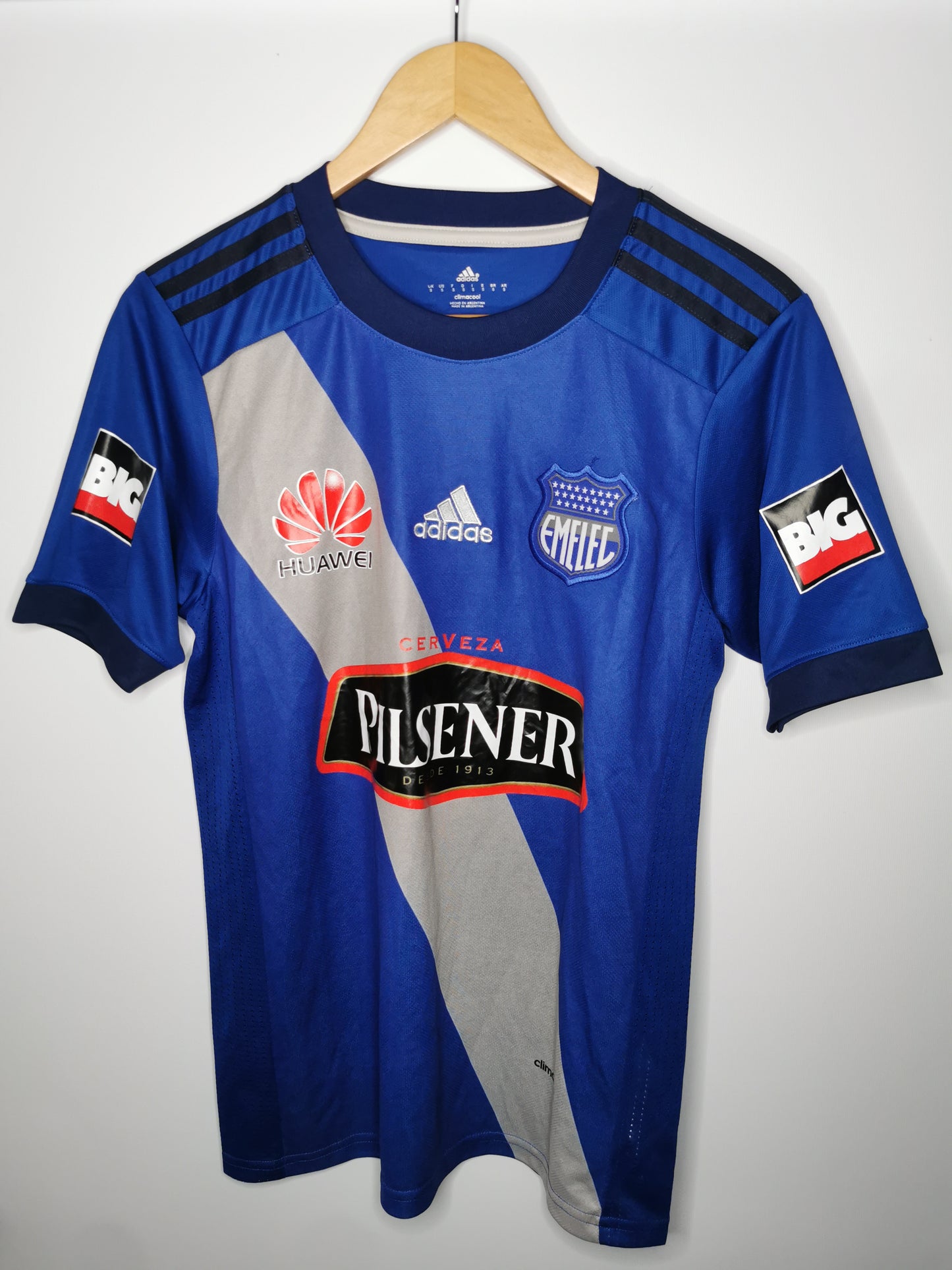 2017 Emelec Home, Small