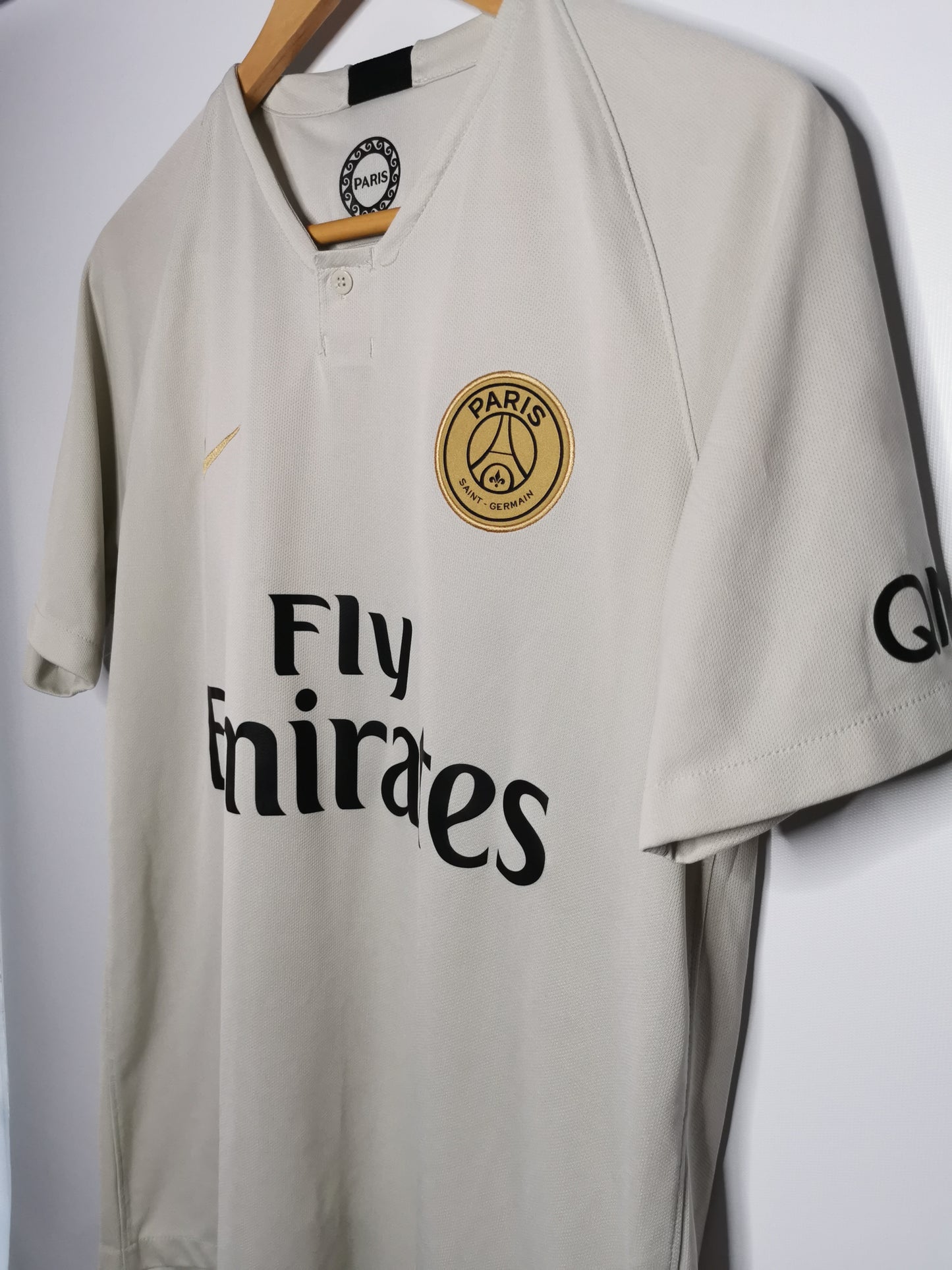 2018 PSG Away Mbappe 7, Medium