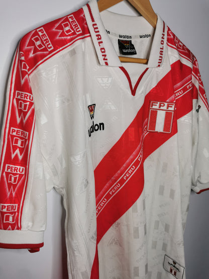 2000 Peru Home, Large